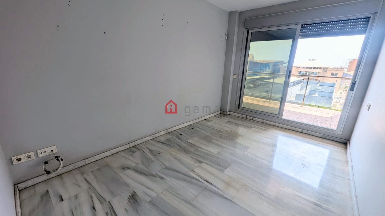 3 chambre Appartement à vendre à Castello de la Plana avec garage - 177 000 € (Ref: 9952834)