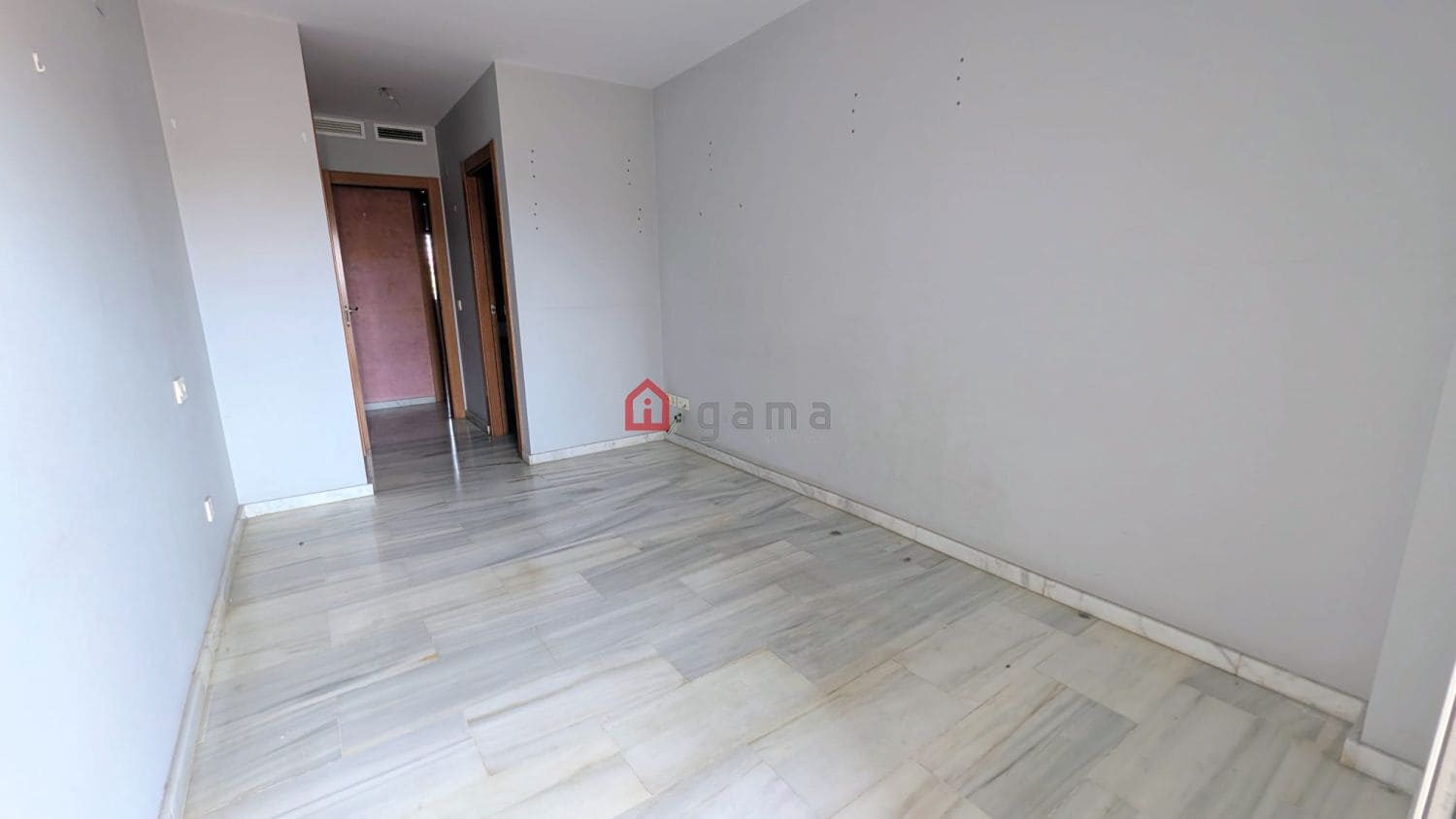 3 chambre Appartement à vendre à Castello de la Plana avec garage - 177 000 € (Ref: 9952834)