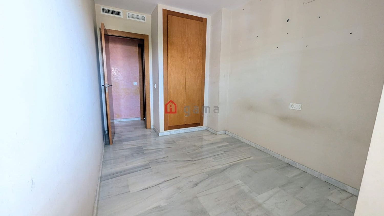 3 chambre Appartement à vendre à Castello de la Plana avec garage - 177 000 € (Ref: 9952834)