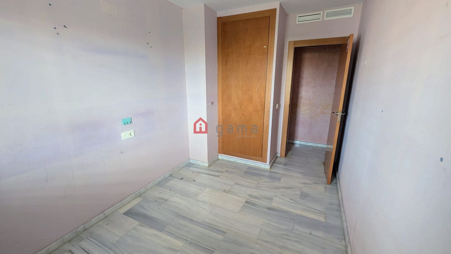 3 chambre Appartement à vendre à Castello de la Plana avec garage - 177 000 € (Ref: 9952834)