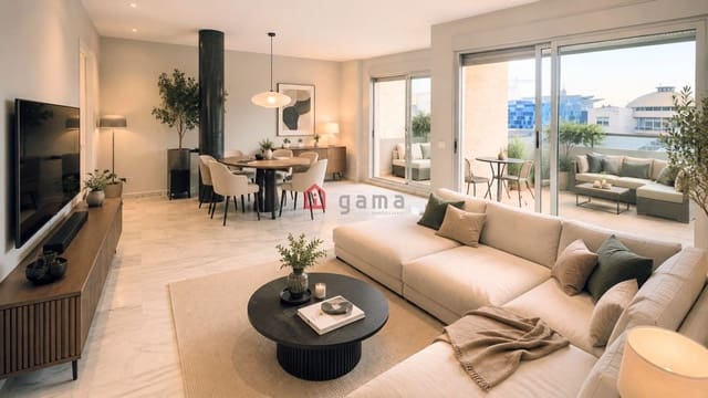3 chambre Appartement à vendre à Castelló de la Plana avec garage - 177 000 € (Ref: 9952834)