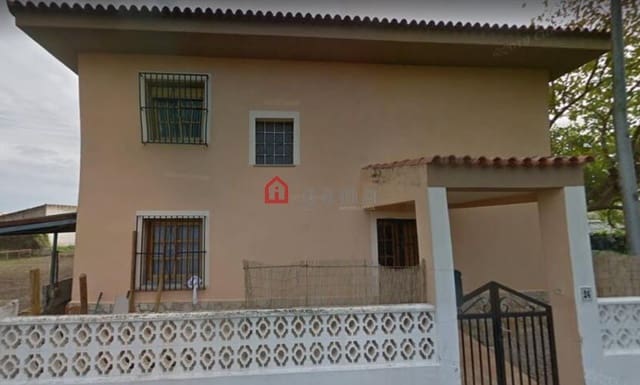 Chalet de 4 habitaciones en Vinaròs en venta con garaje - 235.000 € (Ref: 9985241)