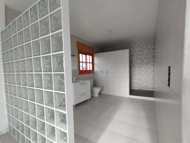 Chalet de 4 habitaciones en Vinaròs en venta con garaje - 235.000 € (Ref: 9985241)
