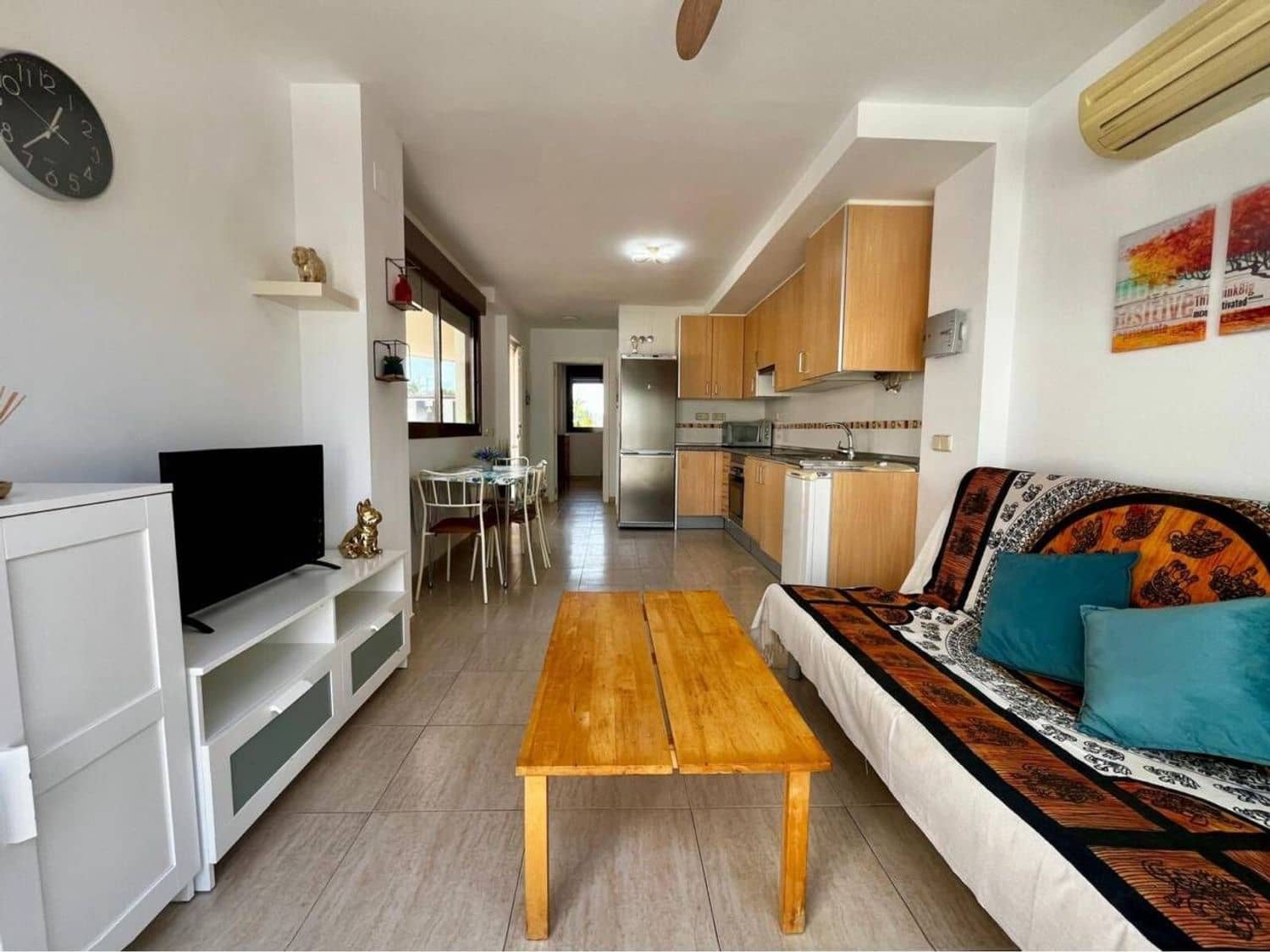 1 slaapkamer Appartement te koop in Sant Jordi met zwembad garage - € 118.000 (Ref: 10010117)