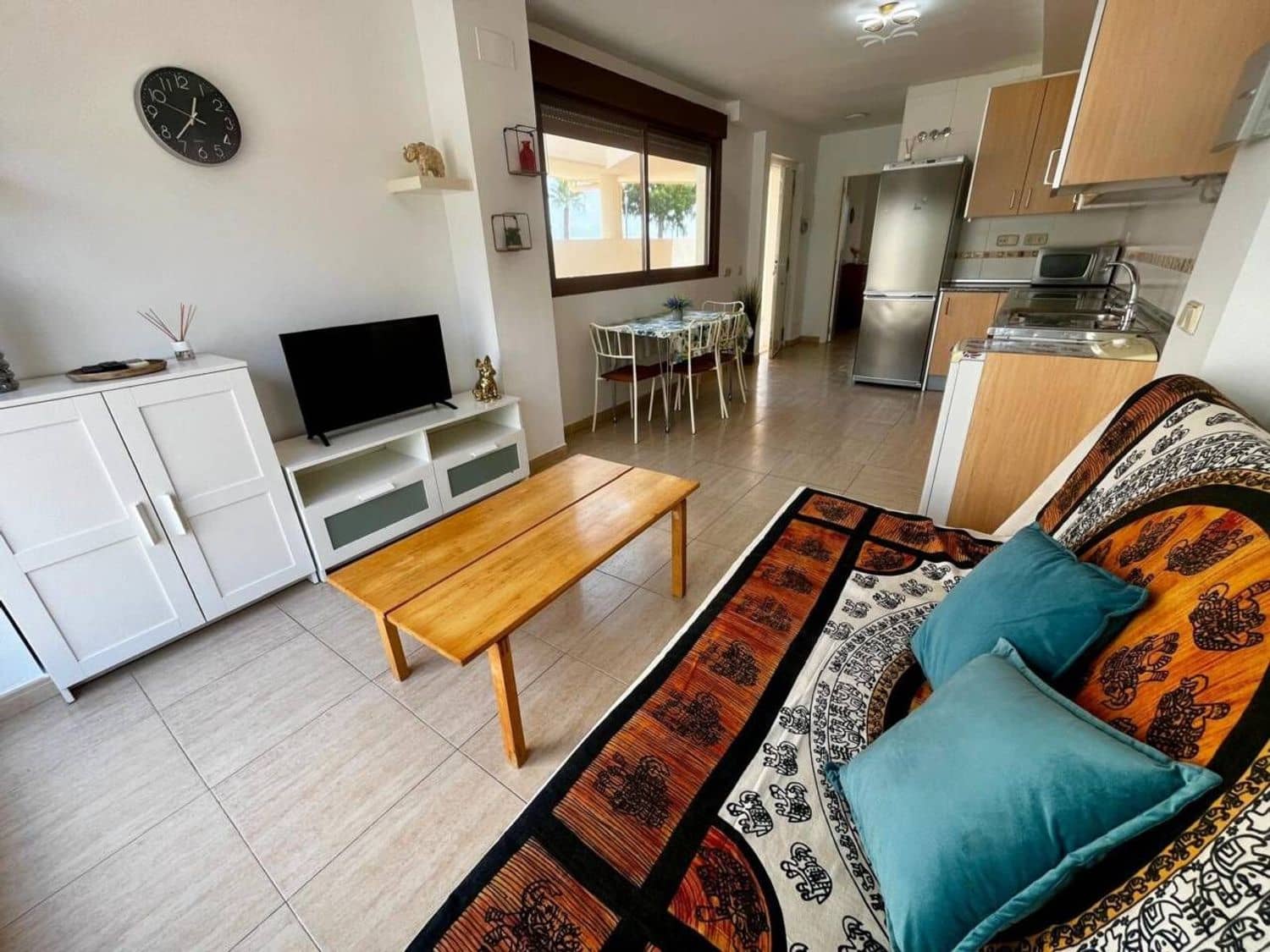 1 slaapkamer Appartement te koop in Sant Jordi met zwembad garage - € 118.000 (Ref: 10010117)