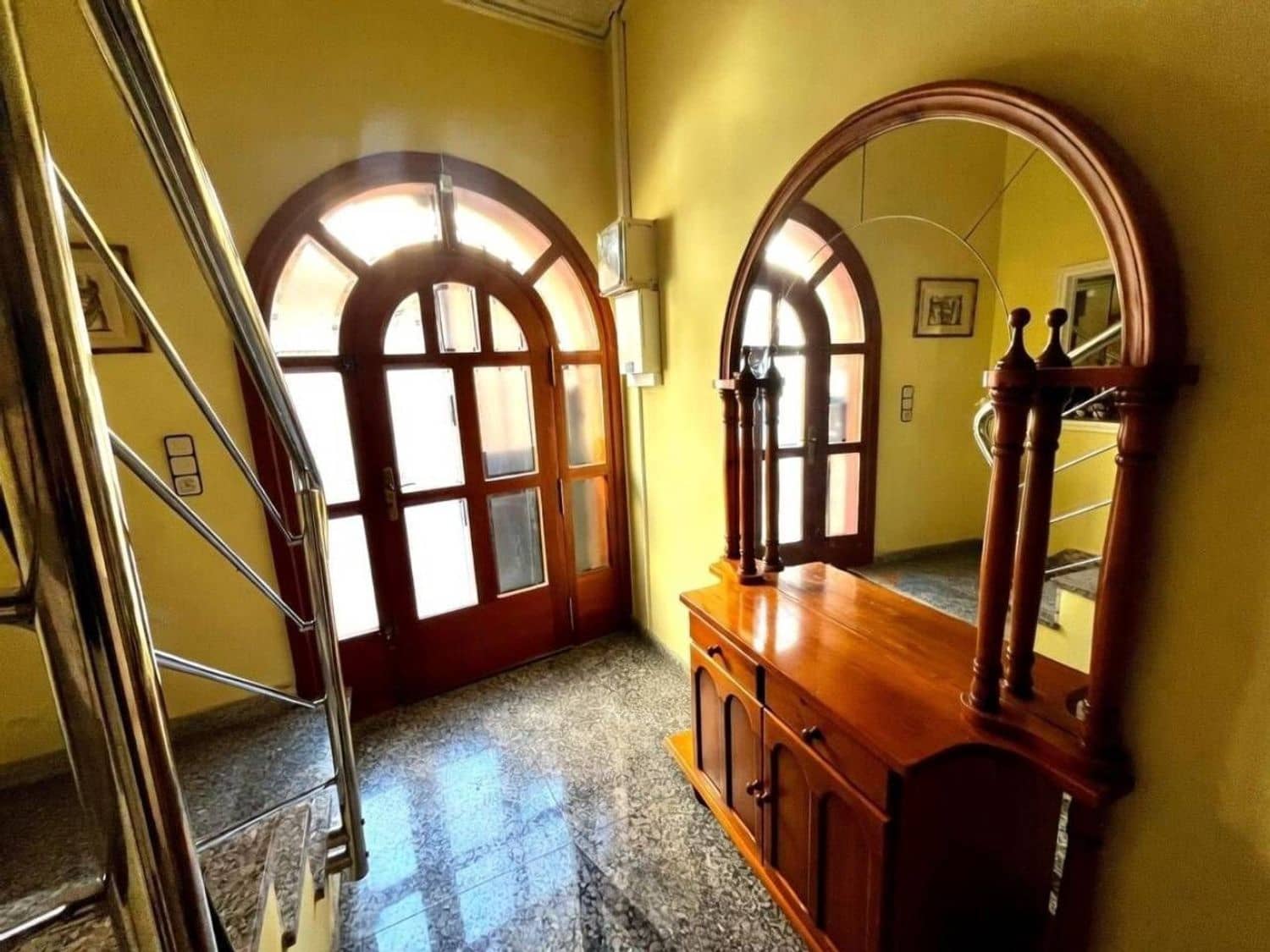 6 bedroom Villa for sale in Sant Jordi with garage - € 375,000 (Ref: 10010118)