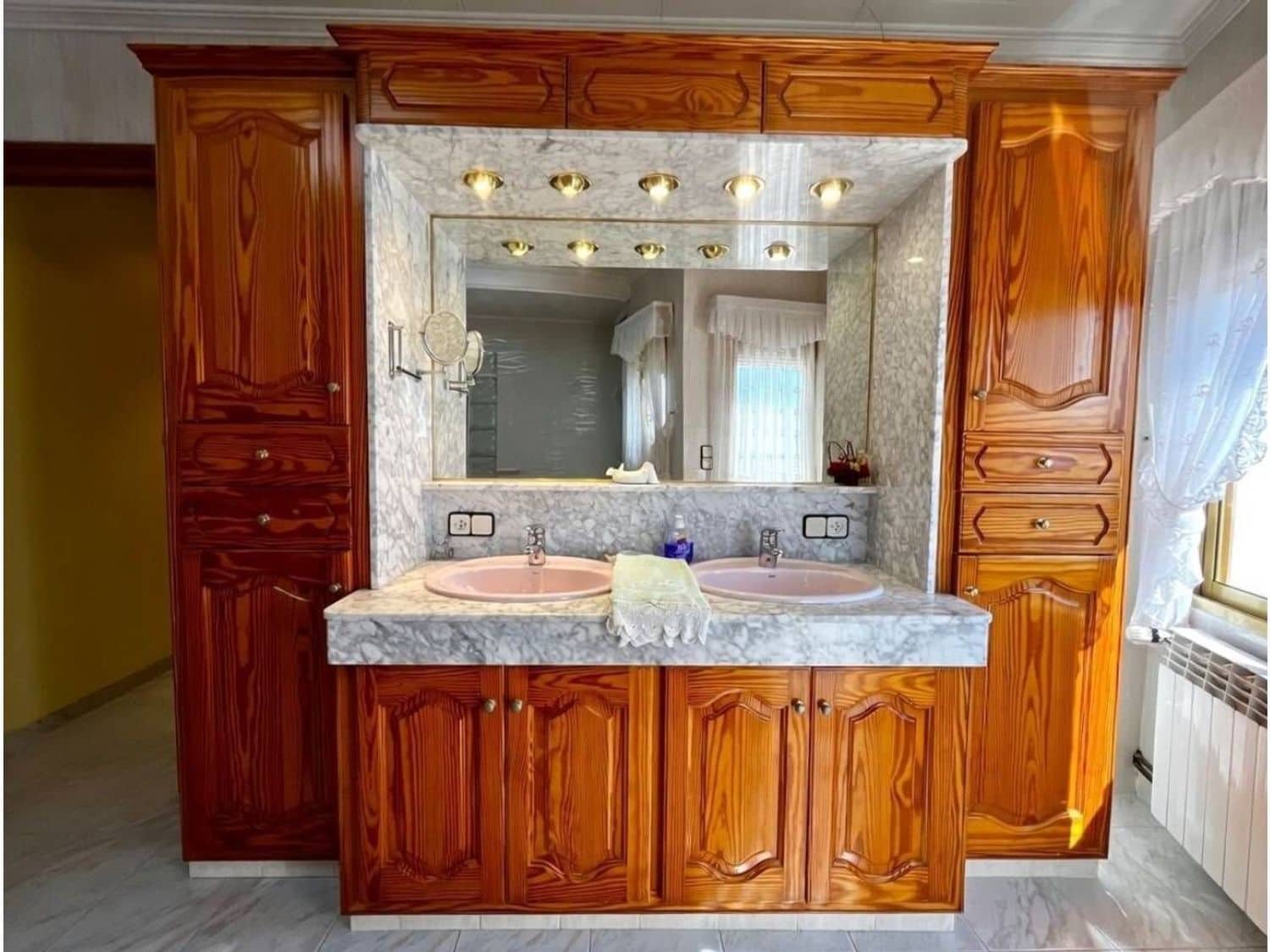 6 bedroom Villa for sale in Sant Jordi with garage - € 375,000 (Ref: 10010118)