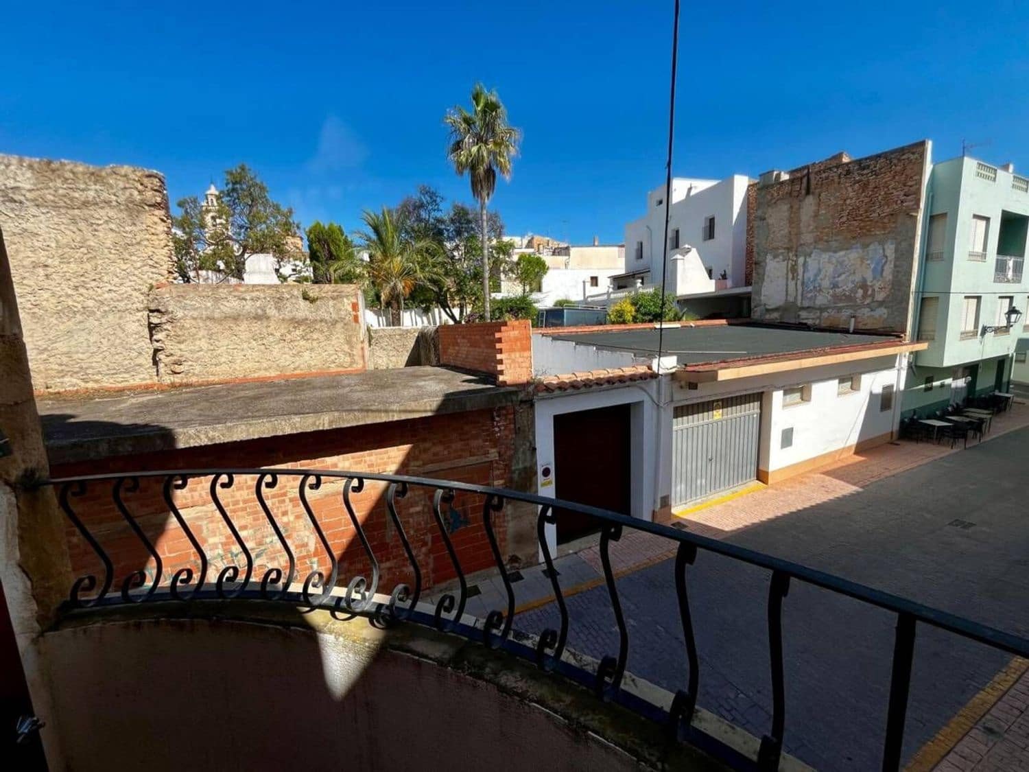 6 bedroom Villa for sale in Sant Jordi with garage - € 375,000 (Ref: 10010118)