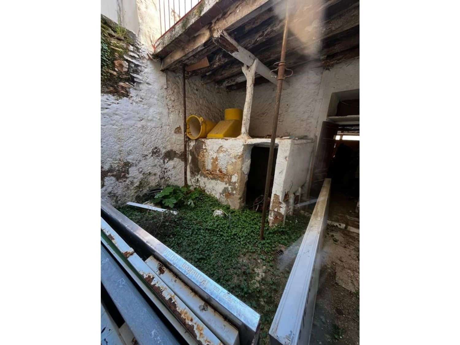 1 bedroom Townhouse for sale in Sant Jordi - € 40,000 (Ref: 10029999)