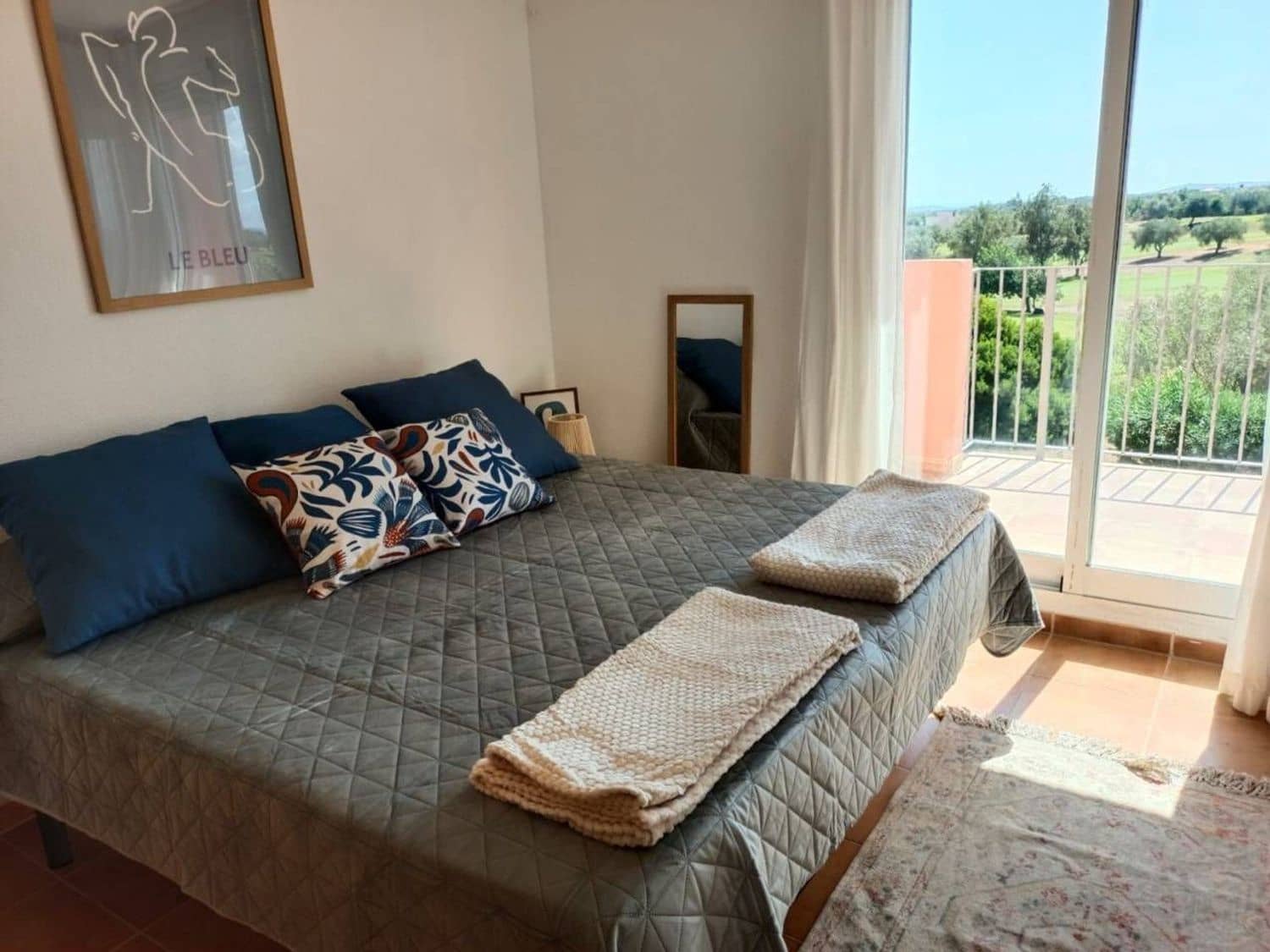 Appartement de 2 chambres à louer à Sant Jordi avec piscine garage - 750 € (Ref: 10088798)