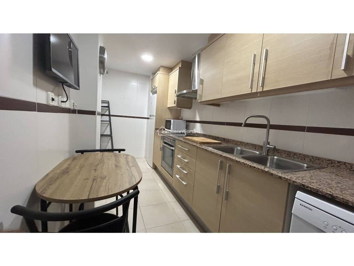 2 bedroom Apartment for sale in Sant Jordi with pool garage - € 140,000 (Ref: 10186390)