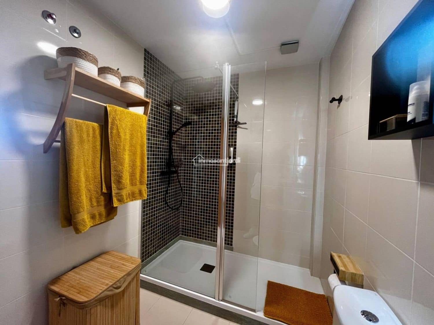 2 bedroom Apartment for sale in Sant Jordi with pool garage - € 154,000 (Ref: 10186391)