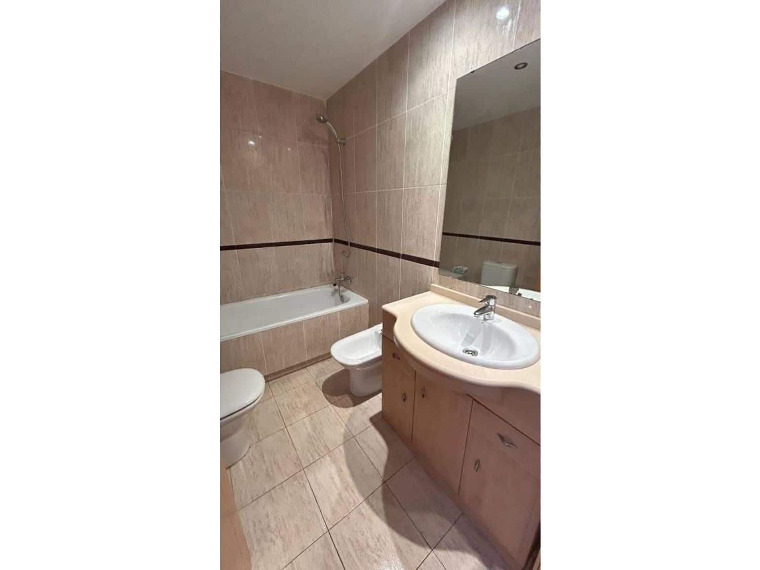 3 soverom Hus til leie i Sant Jordi med svømmebasseng garasje - € 1 100 (Ref: 10186394)