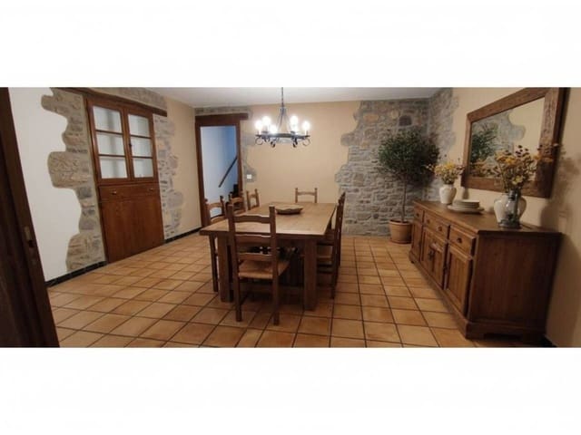 3 bedroom Townhouse for sale in Sant Jordi - € 52,000 (Ref: 8473537)