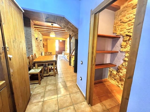 3 bedroom Townhouse for sale in Sant Jordi - € 149,000 (Ref: 8607977)