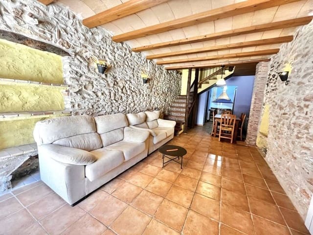 3 bedroom Townhouse for sale in Sant Jordi - € 149,000 (Ref: 8607977)