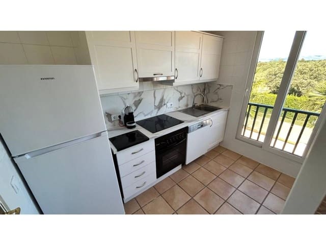 2 slaapkamer Appartement te koop in Sant Jordi met zwembad garage - € 135.000 (Ref: 8956842)