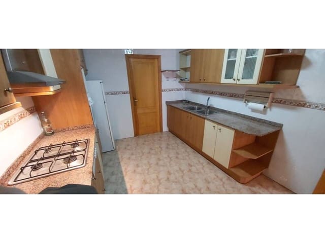 8 makuuhuone Omakotitalo myytävänä paikassa Sant Jordi mukana 
autotalli - 90 000 € (Ref: 8956845)