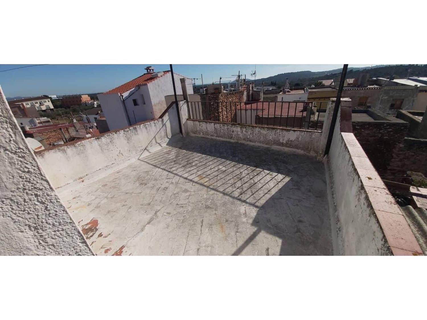 8 soveværelse Byhus til salg i Sant Jordi med garage - € 90.000 (Ref: 8956845)