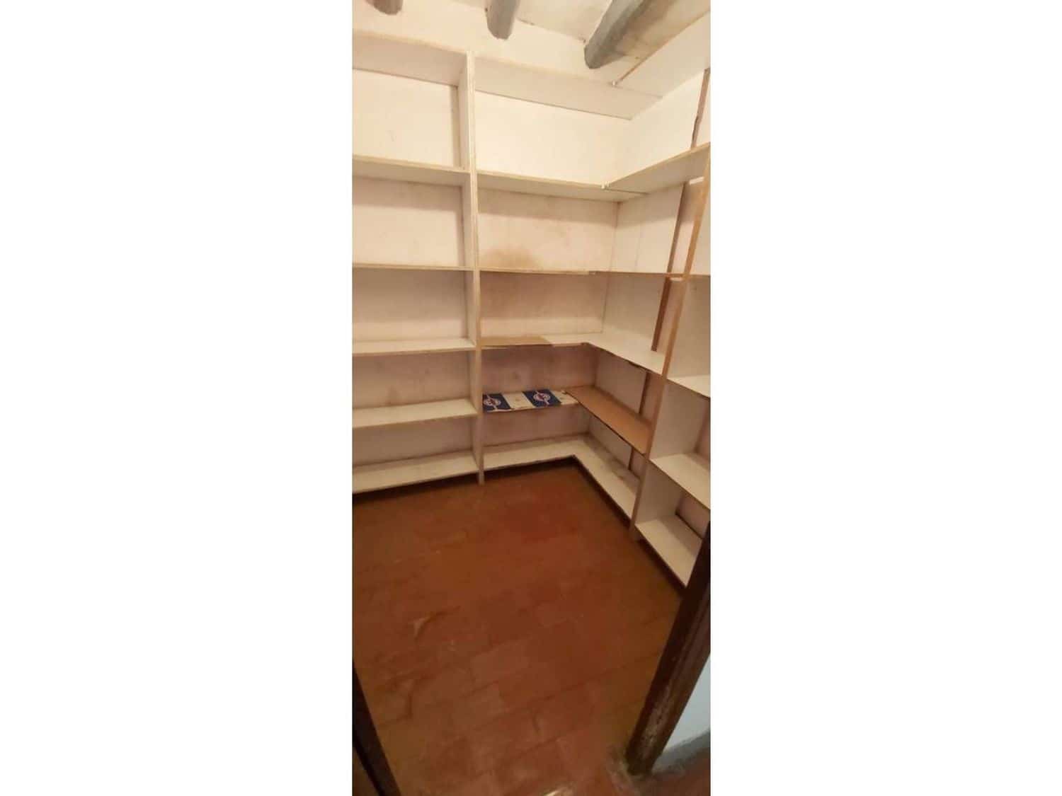 8 soveværelse Byhus til salg i Sant Jordi med garage - € 90.000 (Ref: 8956845)