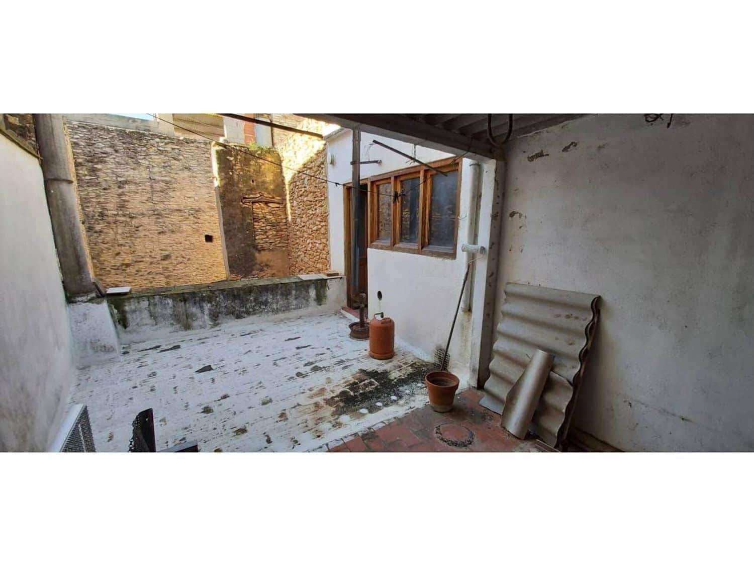 8 soveværelse Byhus til salg i Sant Jordi med garage - € 90.000 (Ref: 8956845)