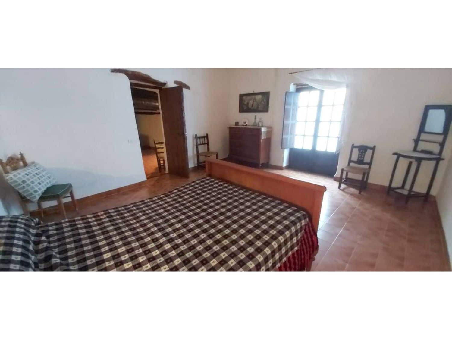 8 soveværelse Villa til salg i Sant Jordi med garage - € 330.000 (Ref: 8956846)