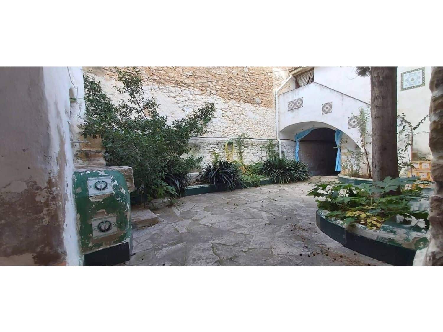 8 soveværelse Villa til salg i Sant Jordi med garage - € 330.000 (Ref: 8956846)