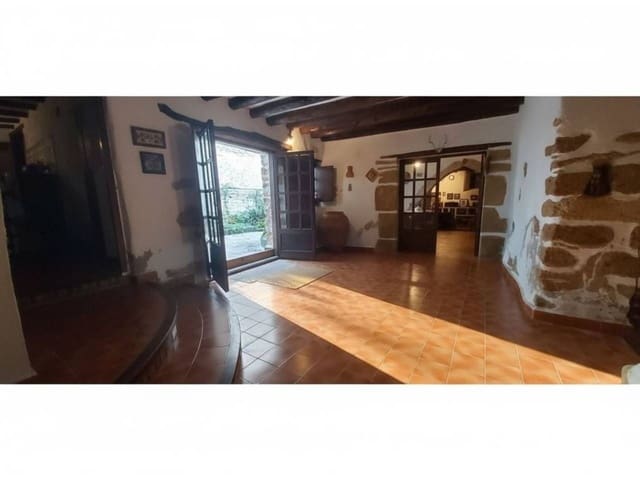 Chalet de 8 habitaciones en Sant Jordi en venta con garaje - 330.000 € (Ref: 8956846)