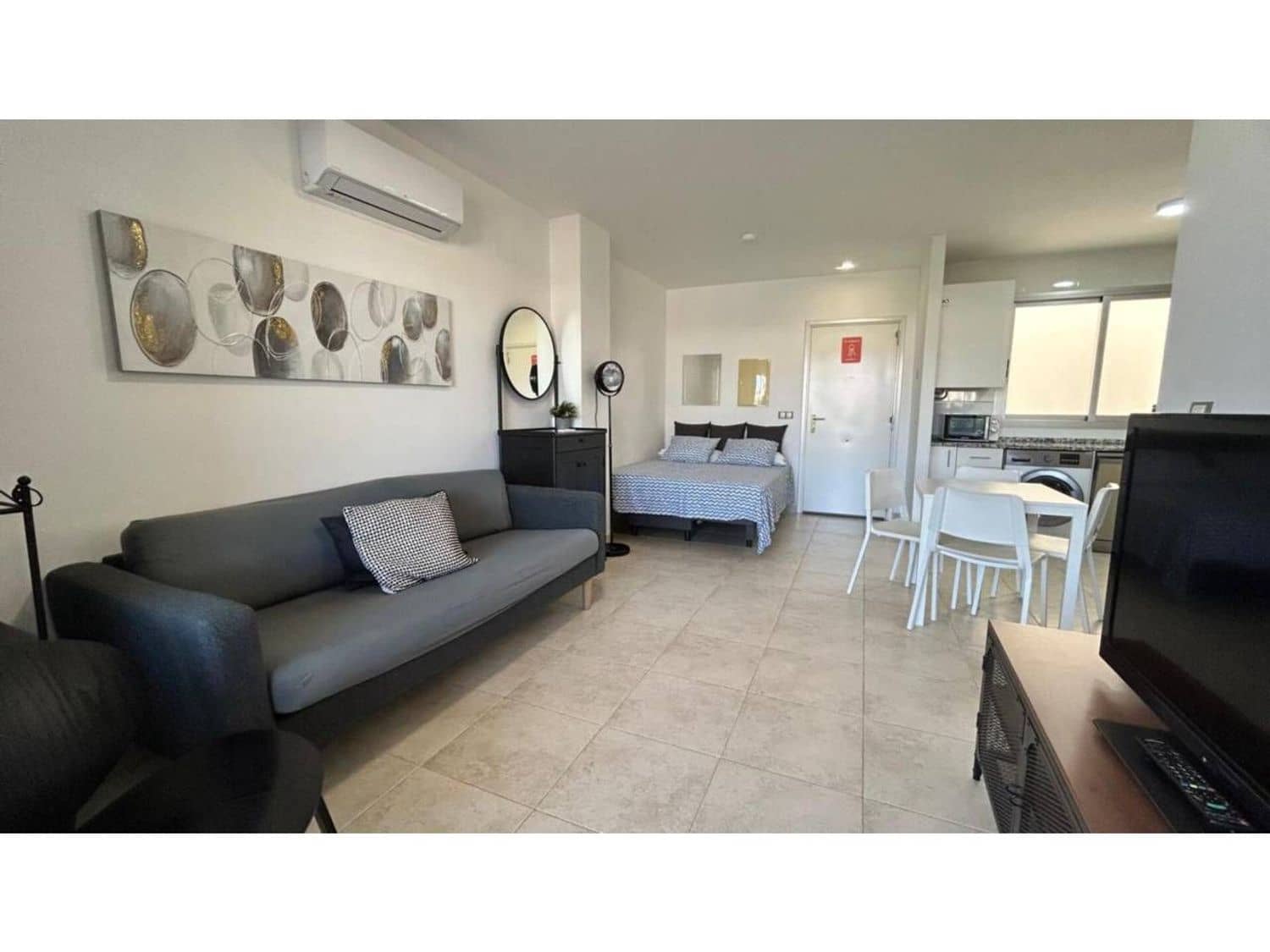 1 sypialnia Apartament na sprzedaż w Sant Jordi z basenem garażem - 125 000 € (Ref: 8967979)