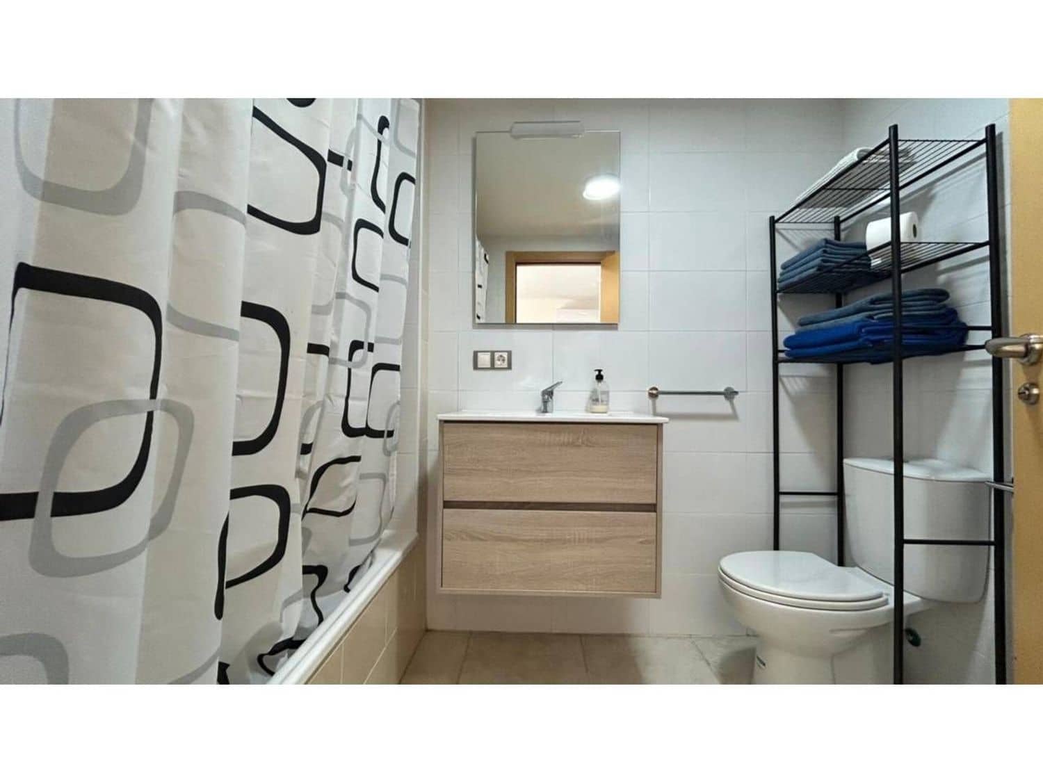 1 sypialnia Apartament na sprzedaż w Sant Jordi z basenem garażem - 125 000 € (Ref: 8967979)