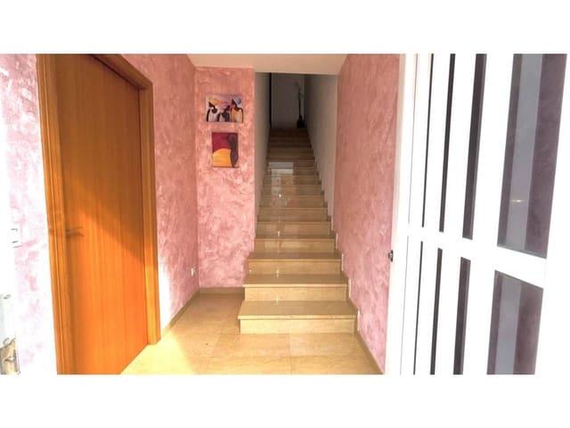 4 sypialnia Dom na sprzedaż w Traiguera z garażem - 165 000 € (Ref: 9013774)