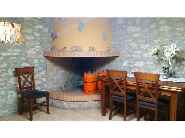 3 bedroom Finca/Country House for sale in Sant Jordi with garage - € 160,000 (Ref: 9290972)