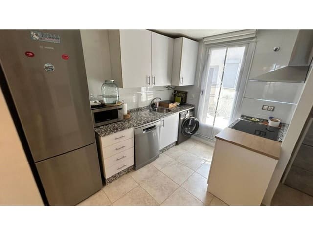 2 slaapkamer Appartement te koop in Sant Jordi met zwembad garage - € 135.000 (Ref: 9290973)