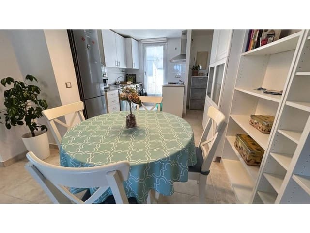 2 slaapkamer Appartement te koop in Sant Jordi met zwembad garage - € 135.000 (Ref: 9290973)