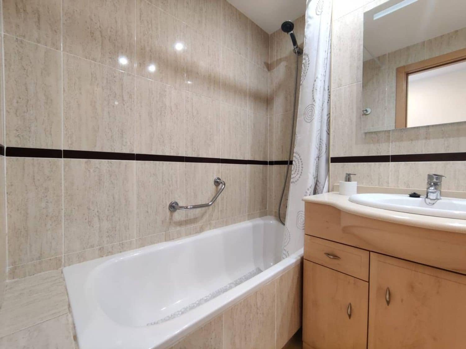 2 sovrum Lägenhet till salu i Sant Jordi med pool garage - 165 000 € (Ref: 9290976)