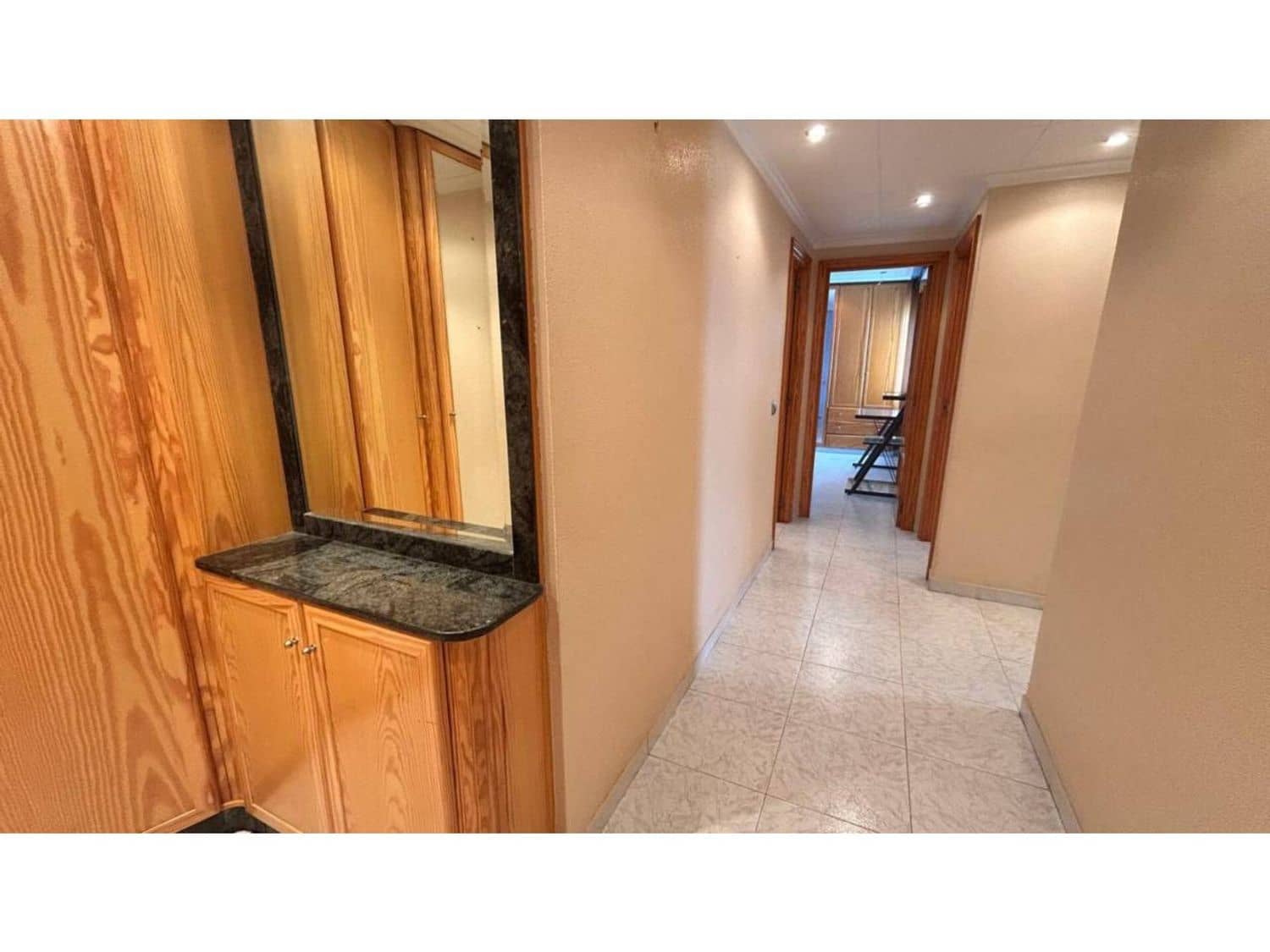 3 bedroom Apartment for sale in Sant Jordi with garage - € 118,000 (Ref: 9317059)