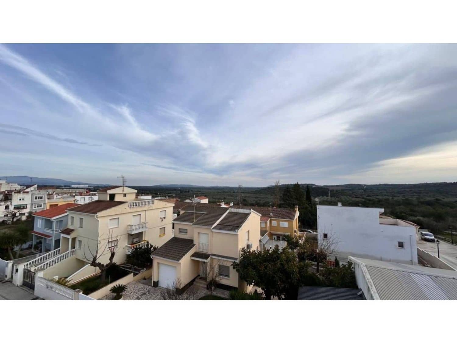 3 bedroom Apartment for sale in Sant Jordi with garage - € 118,000 (Ref: 9317059)