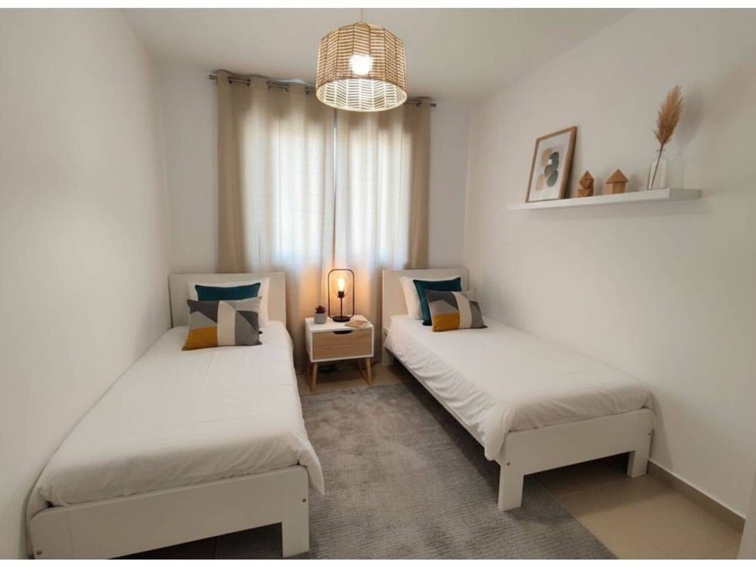 2 bedroom Apartment for rent in Sant Jordi with pool garage - € 700 (Ref: 9382018)