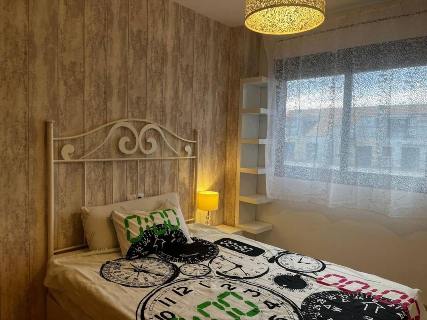 2 bedroom Apartment for rent in Sant Jordi with pool garage - € 700 (Ref: 9382018)