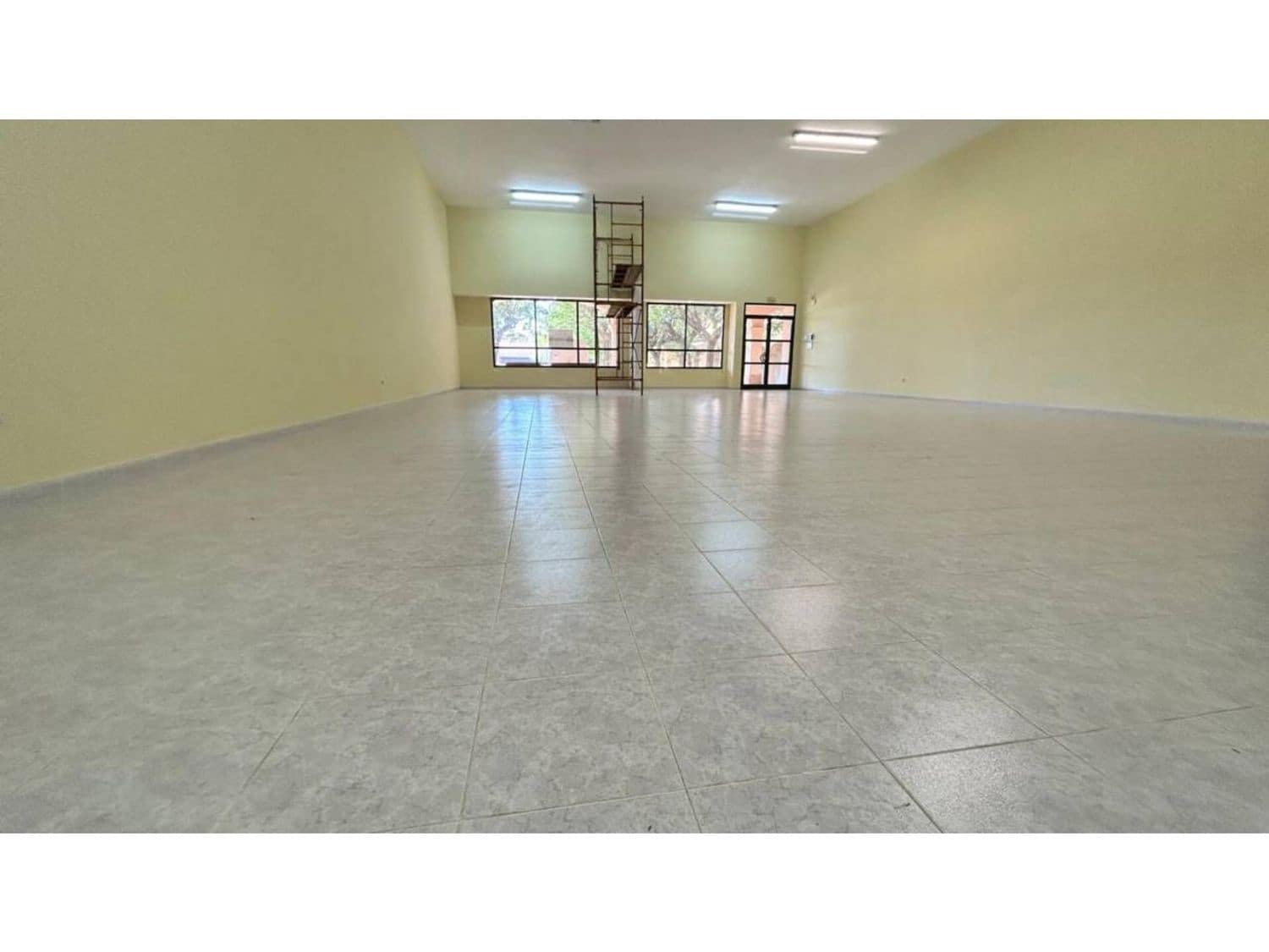 Commercieel te huur in Sant Jordi - € 800 (Ref: 9382329)