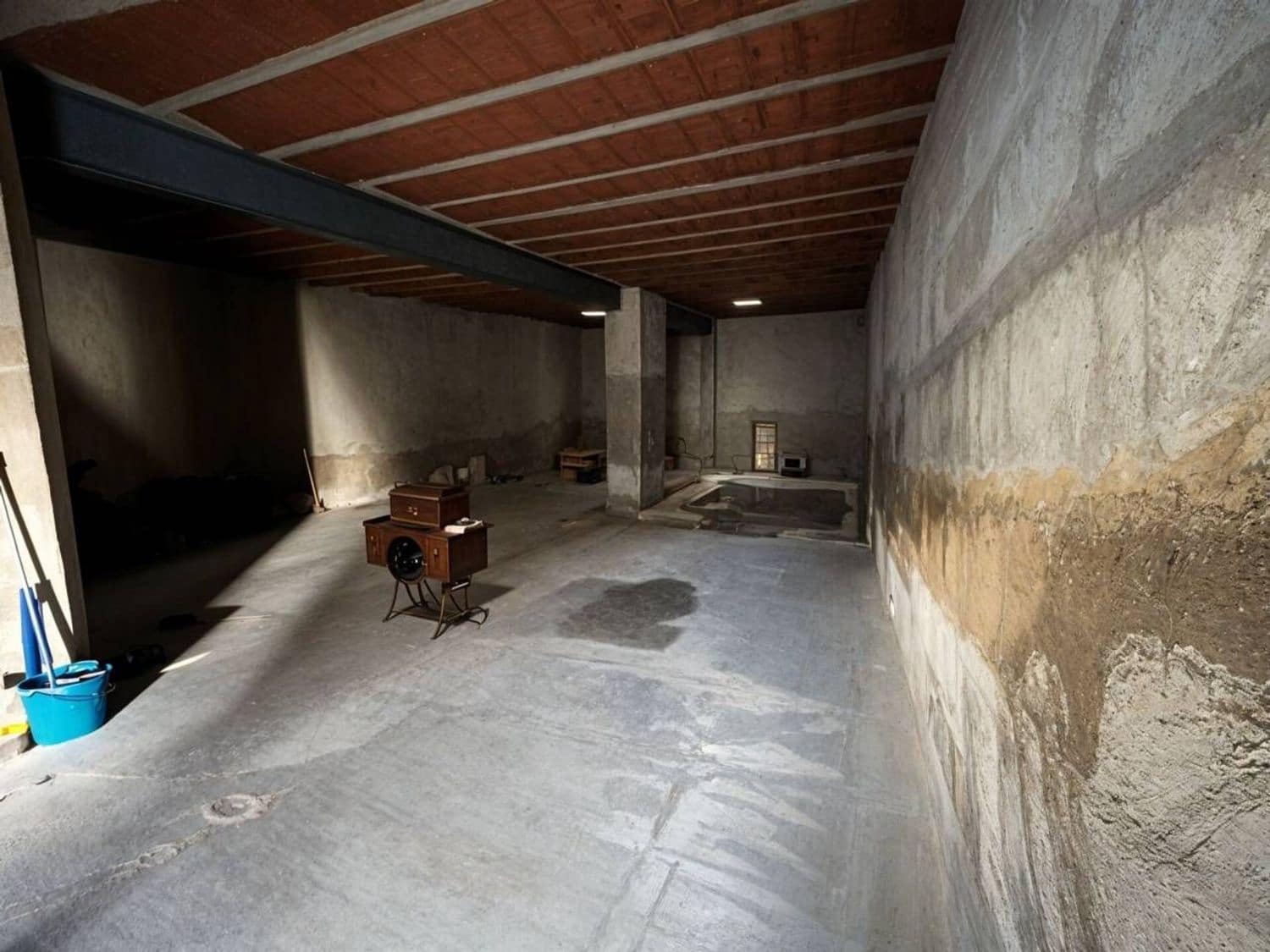 Commercial for rent in Sant Jordi - € 450 (Ref: 9382330)