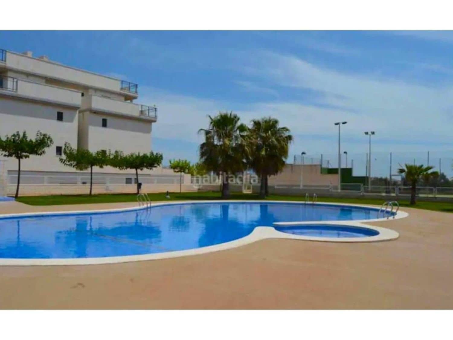 2 bedroom Apartment for rent in Sant Jordi with pool garage - € 630 (Ref: 9415363)