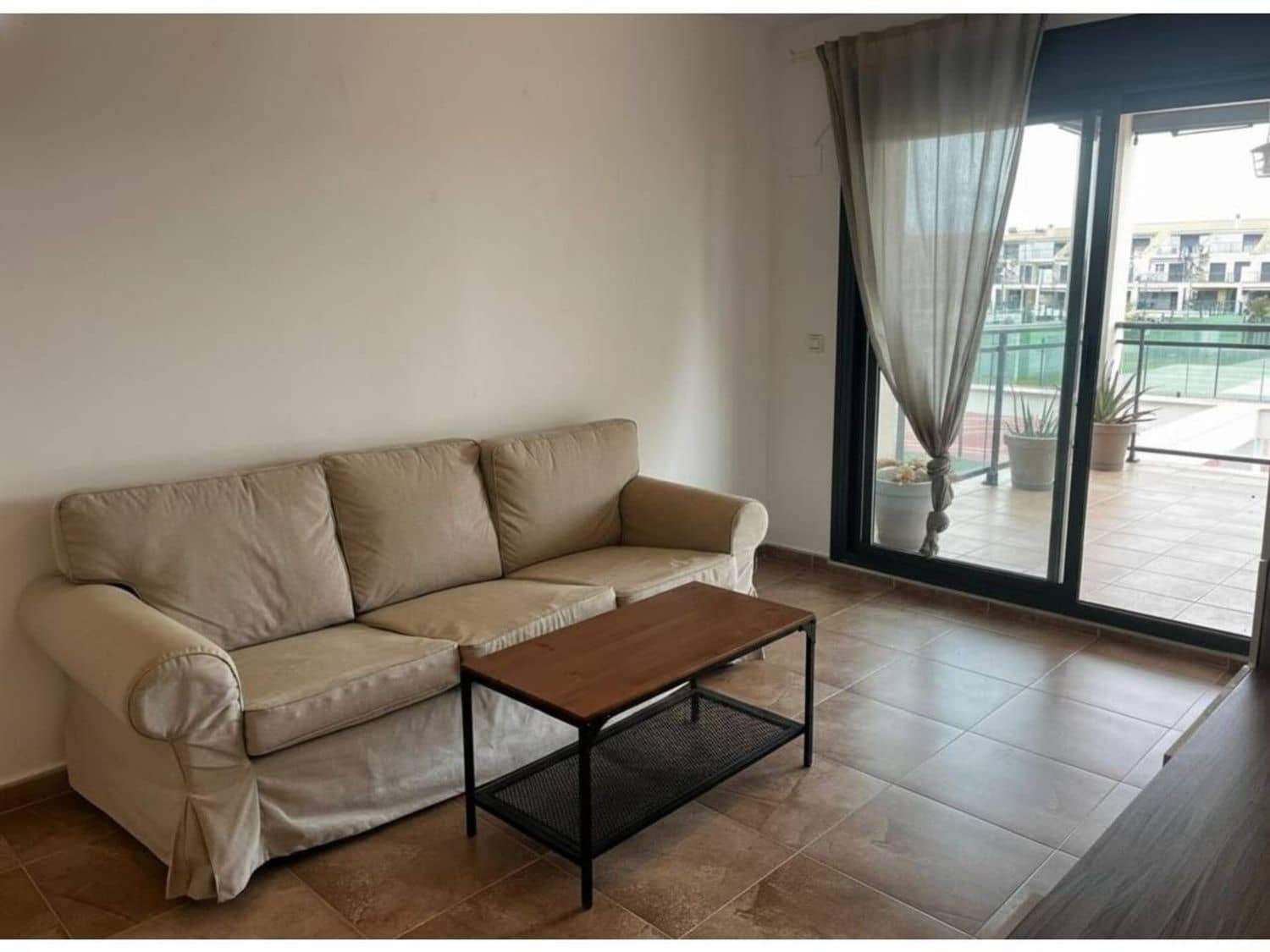 2 slaapkamer Appartement te huur in Sant Jordi met zwembad garage - € 700 (Ref: 9415365)