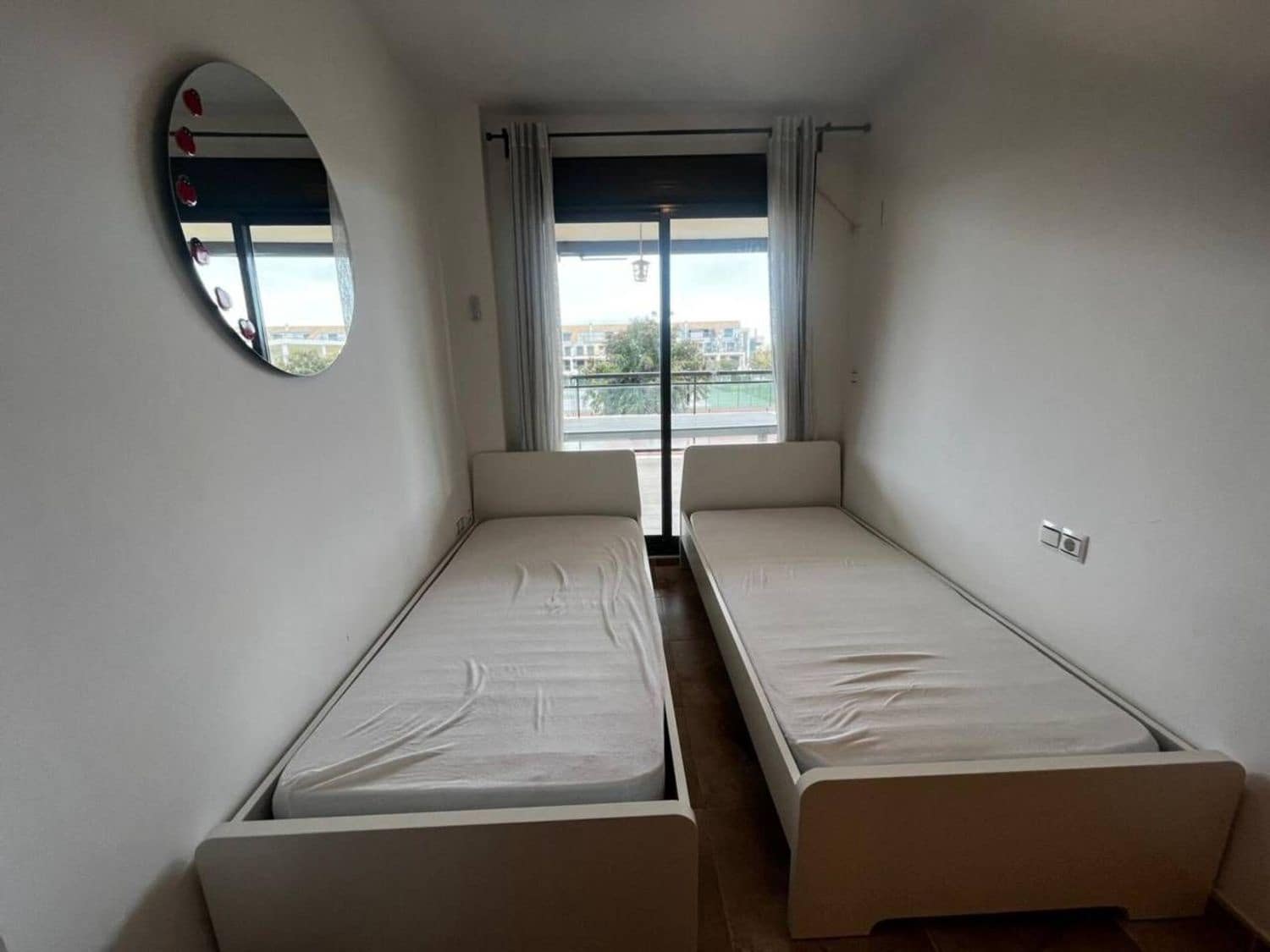 2 slaapkamer Appartement te huur in Sant Jordi met zwembad garage - € 700 (Ref: 9415365)