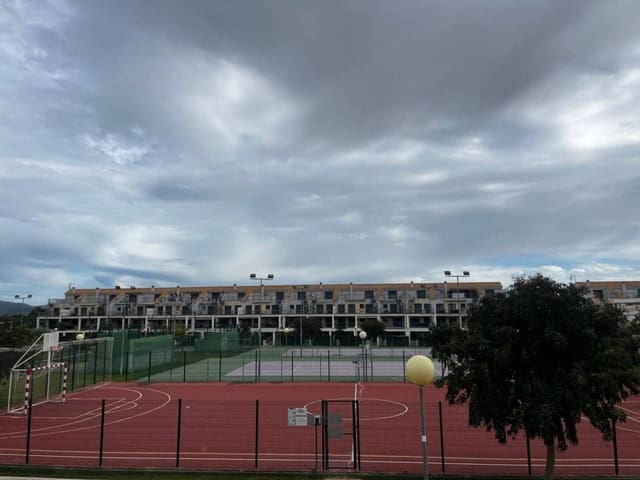 2 bedroom Apartment for rent in Sant Jordi with pool garage - € 700 (Ref: 9415365)