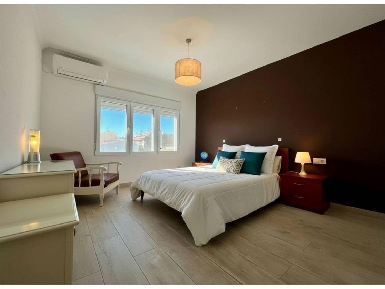 3 bedroom Townhouse for sale in Sant Jordi with garage - € 129,000 (Ref: 9439678)