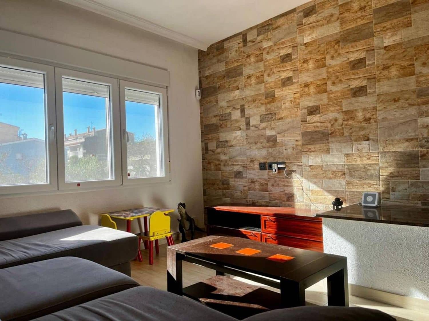 3 bedroom Townhouse for sale in Sant Jordi with garage - € 129,000 (Ref: 9439678)