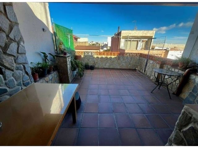 3 soveværelse Byhus til salg i Sant Jordi med garage - € 129.000 (Ref: 9439678)