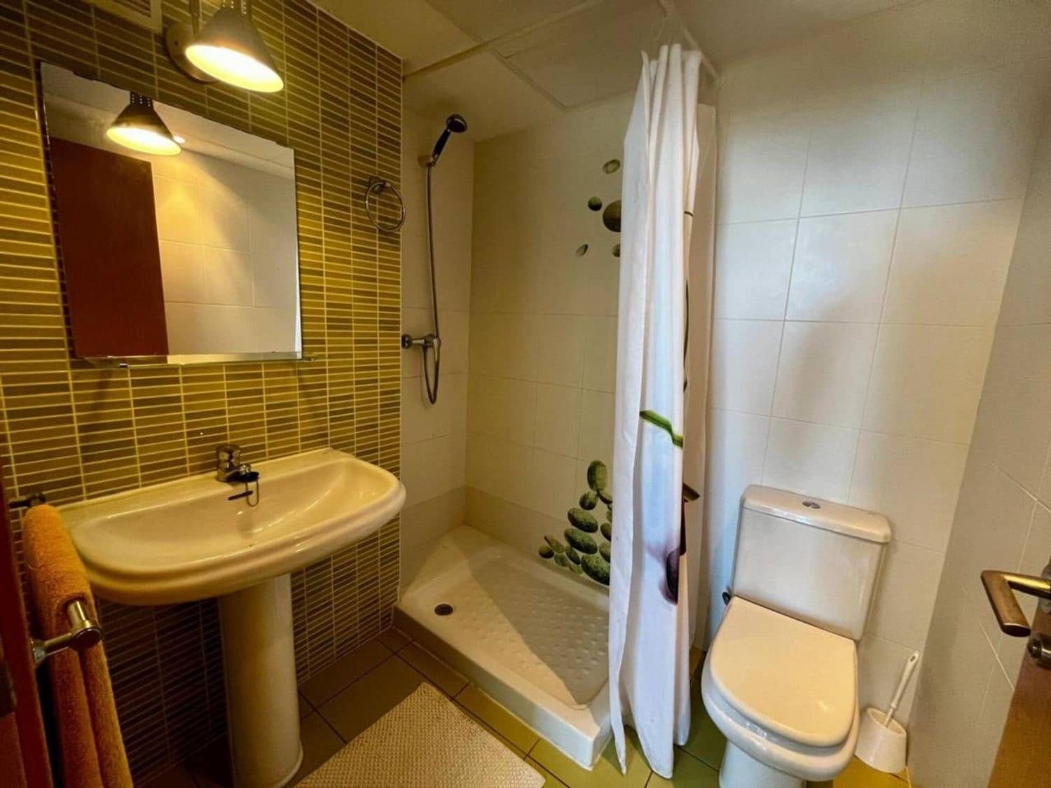 2 bedroom Apartment for sale in Sant Jordi with pool - € 138,000 (Ref: 9439679)