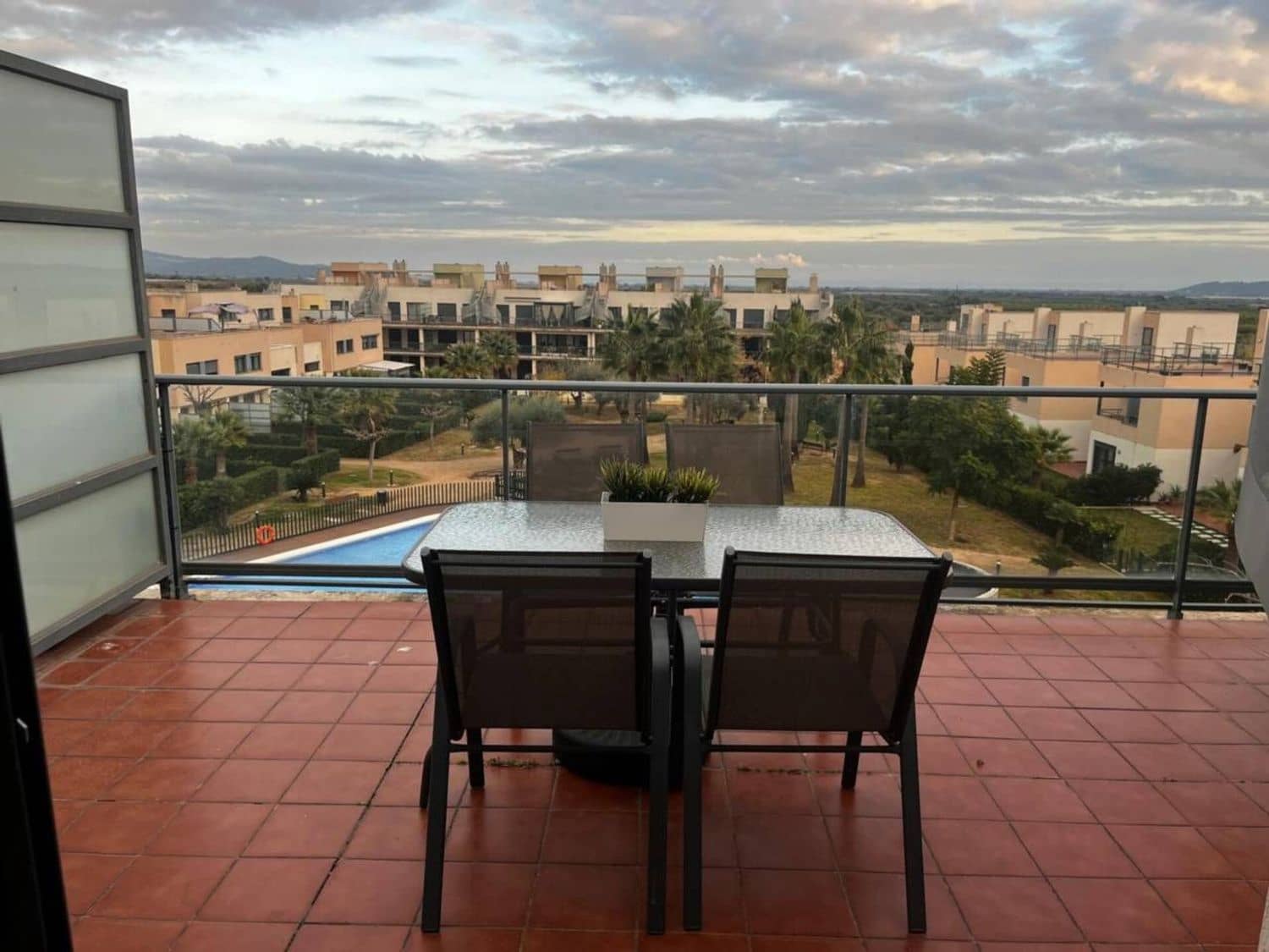 2 makuuhuone Huoneisto myytävänä paikassa Sant Jordi mukana uima-altaan 
autotalli - 150 000 € (Ref: 9470305)